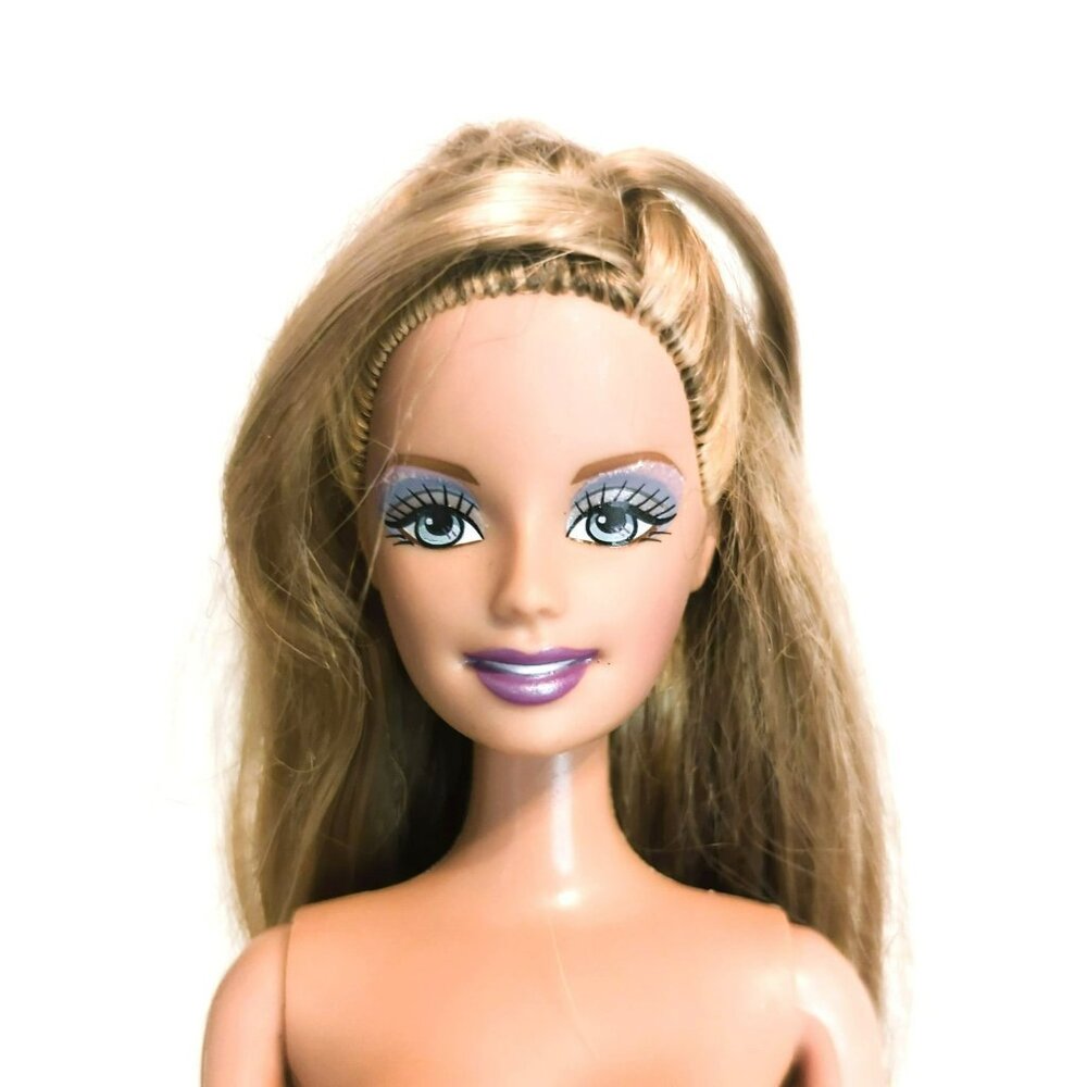 Barbie Hearts and Kisses Valentine's Day Doll 2004 C4479 Nude Highlights